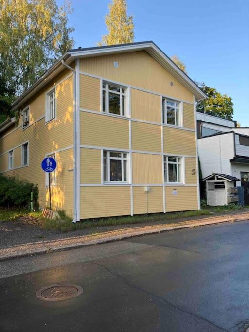 Apartamento Entire Flat Located 2Km From Center, Free Parking Tampere Exterior foto